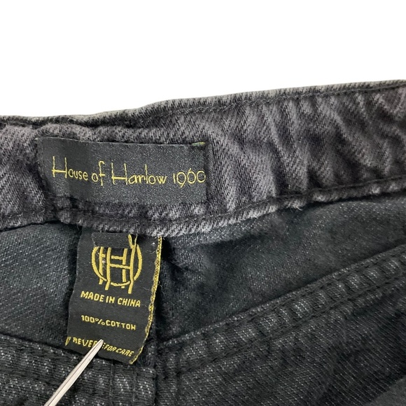 House of Harlow 1960 Black High Rise Denim Shorts Distressed Raw Hem Size 31 - Picture 5 of 6